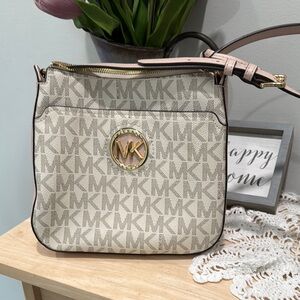 Michael Kors Cream and Gold Crossbody Bag